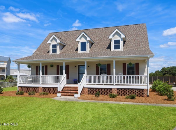 105 Franklin Court, Cedar Point, NC 28584