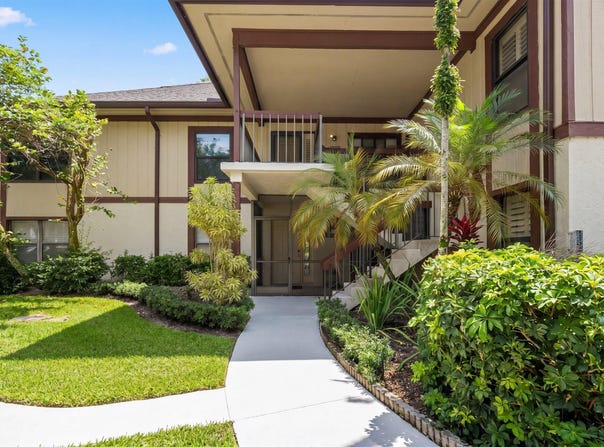13400 Polo Rd W, Wellington, FL 33414