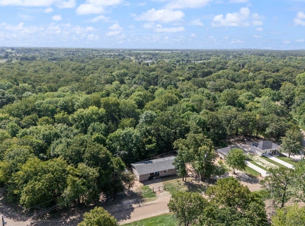 120 Garner Drive, Mabank, TX 75156