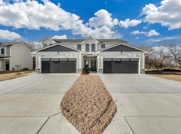5621 N Wandering Way, Maize, KS 67101