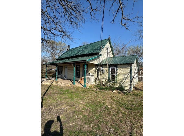 103 Maple Street, Omaha, AR 72662