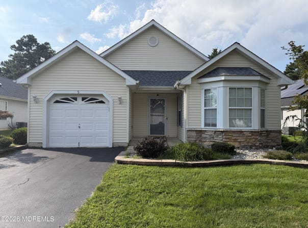 5 Meadows Lane, Whiting, NJ 08759