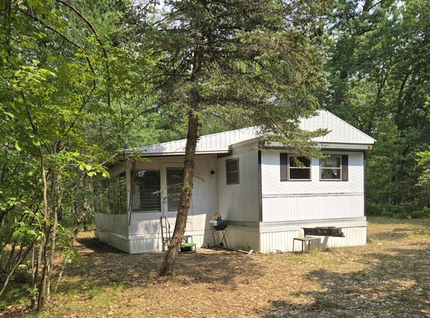 5140 S Kings Highway, Chase, MI 49623