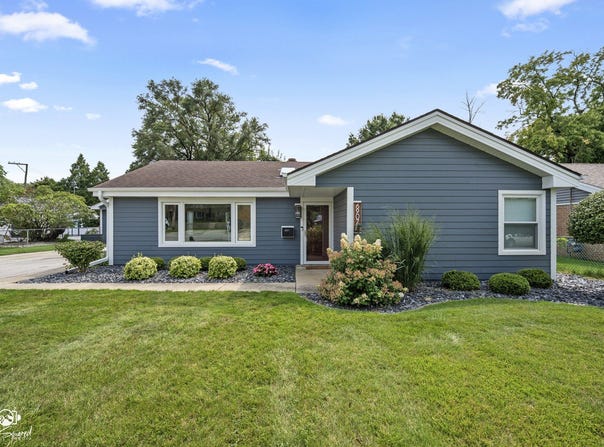 6907 W 111th Place, Worth, IL 60482