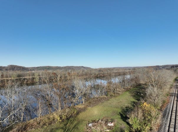 23765 Charleston Rd, Leon, WV 25123