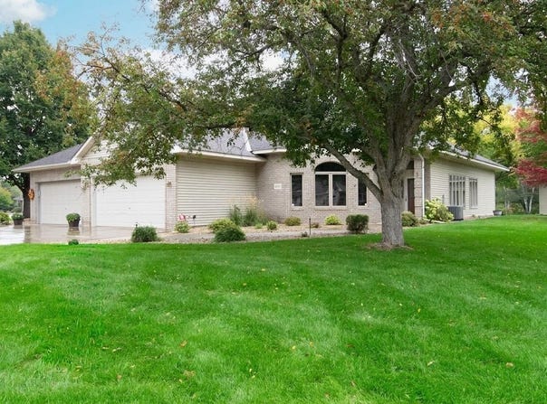 12133 Bluebird Circle NW, Coon Rapids, MN 55448