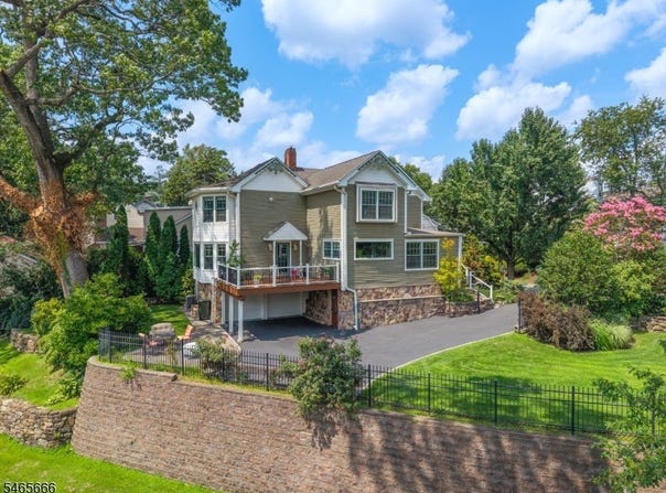 67 Vreeland Ave, Nutley Twp., NJ 07110-1734