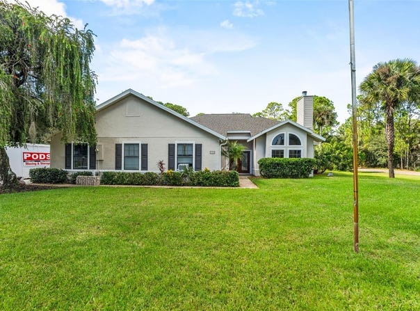 5560 BOB WHITE Trail, MIMS, FL 32754