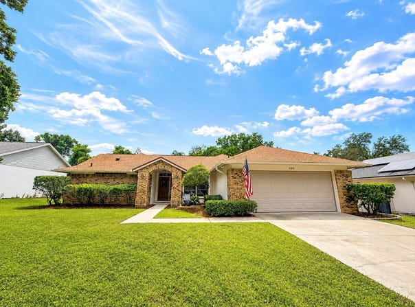 905 WICKETRUN Drive, BRANDON, FL 33510
