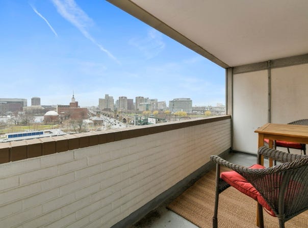 6 Whittier Pl 8P, Boston, MA 02114