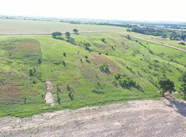 303 Outlook Drive, Cambridge, NE 69022