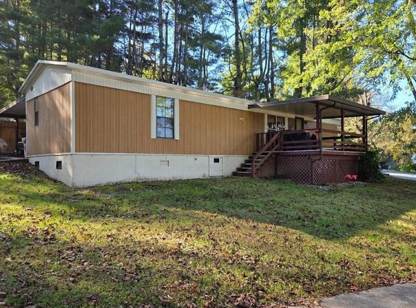 15 Center Park La., Hendersonville, NC 28792