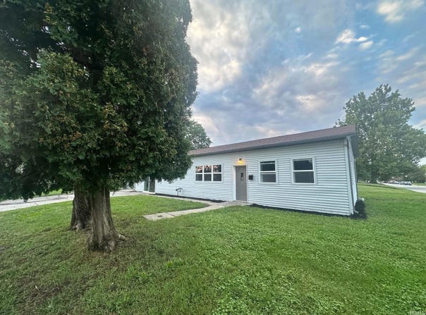 1806 Fruit Street, Huntington, IN 46750