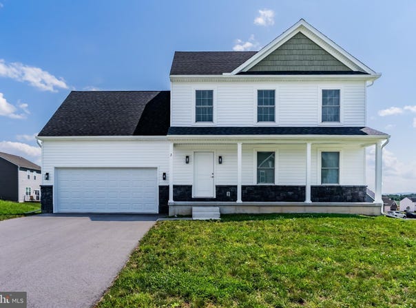 2 BRUBACKER Drive, CARLISLE, PA 17013