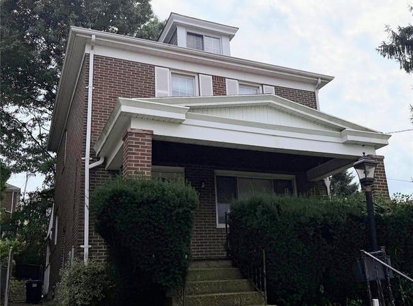 1102 Milan Ave, Brookline, PA 15226