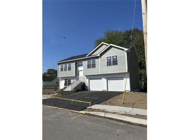 37 Child Lane, Warwick, RI 02886