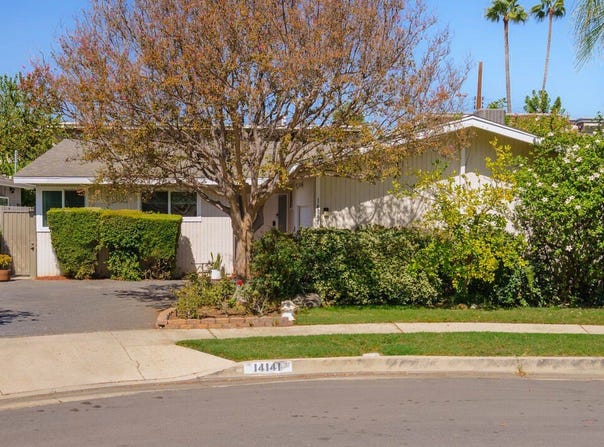 14141 Killion St, Sherman Oaks, CA 91401
