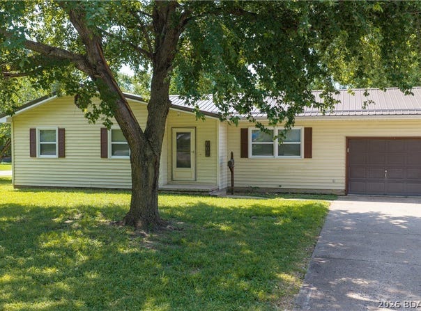 602 W 6th Street, Eldon, MO 65026