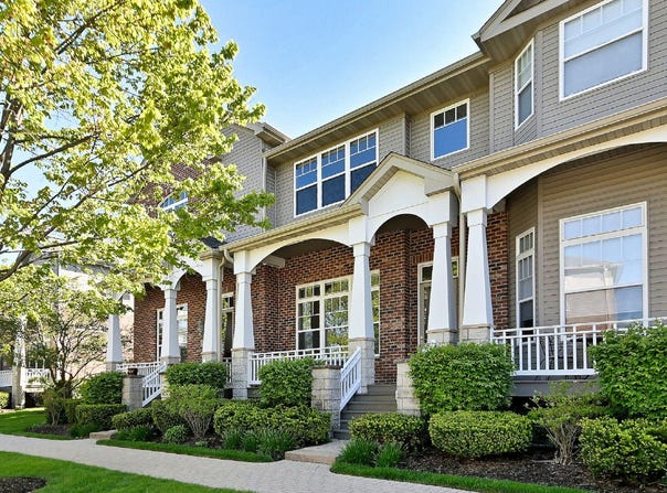 6069 River Bend Drive, Lisle, IL 60532