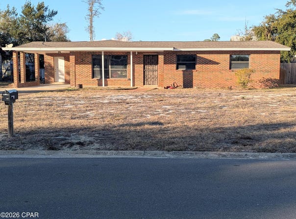 207 Greenwood Drive, Panama City Beach, FL 32407