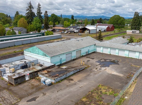 111 FOURTH St, Amity, OR 97101