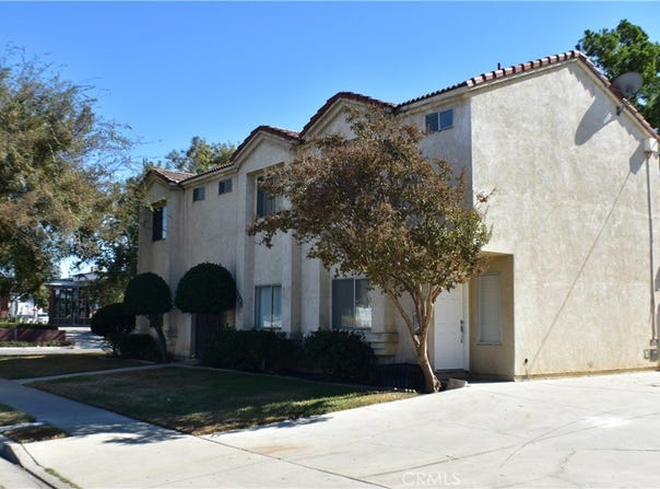 220 W 3rd, Corona, CA 92882