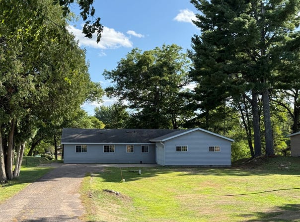 2727 26 7/8 Avenue, Mikana, WI 54857