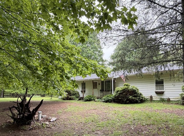 6242 Hawley Highway, Belding, MI 48809