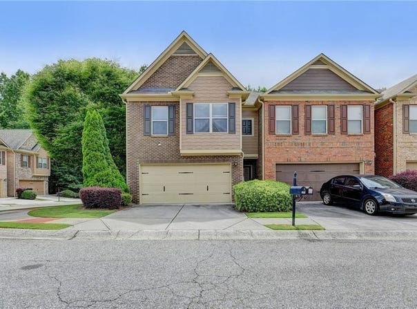 2691 Pointcrest Way, Grayson, GA 30017
