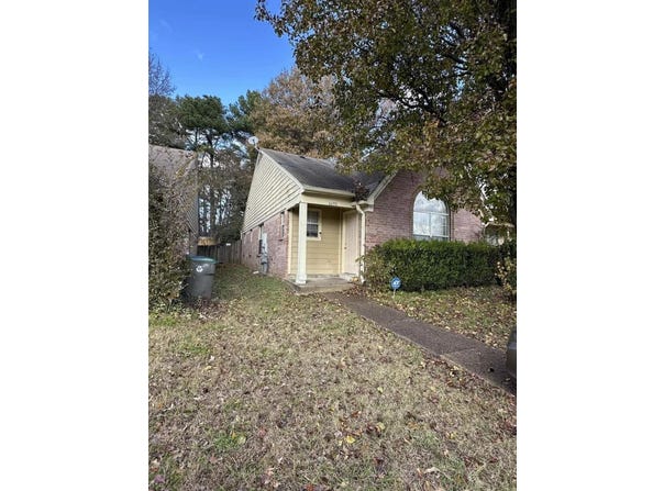 6690 WHITTEN PINE Dr, Memphis, TN 38134