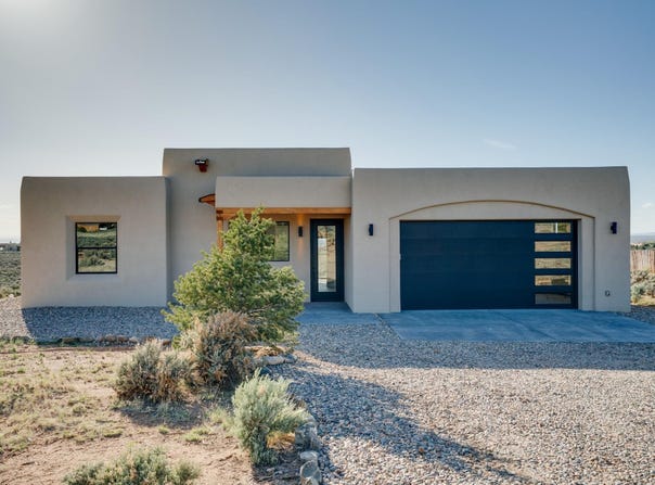 22 La Guardia, Ranchos de Taos, NM 87557