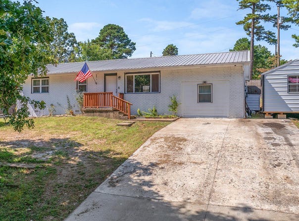 103 Circle Drive, Anderson, MO 64831