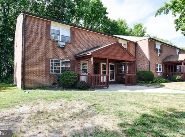 315 GARNET Drive, BURLINGTON, NJ 08016