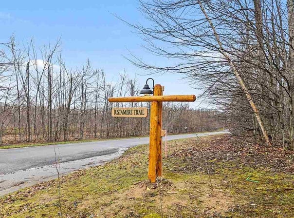 5180 Just-A-Mere Trail, Harbor Springs, MI 49740