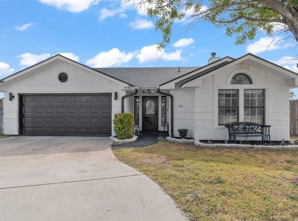 119 Windlake, Del Rio, TX 78840