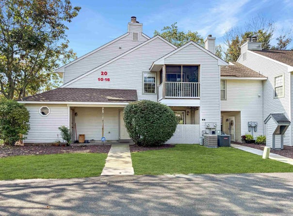 10 Waterview Dr, Smithville, NJ 08205