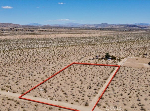 888 Lucky Lane, Landers, CA 92285