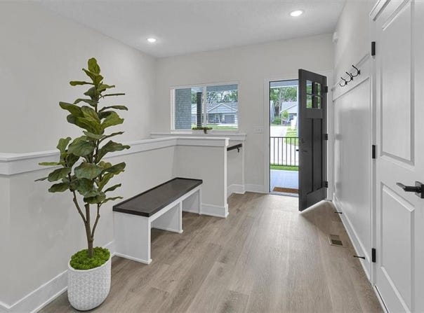 5829 Hunter Court, Raytown, MO 64133