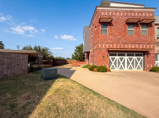 549 S Fretz Avenue, Edmond, OK 73003