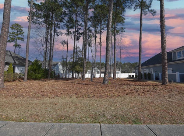 2816 McLeod Ln., Myrtle Beach, SC 29588