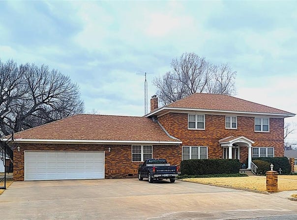 521 N Noble Avenue, Watonga, OK 73772