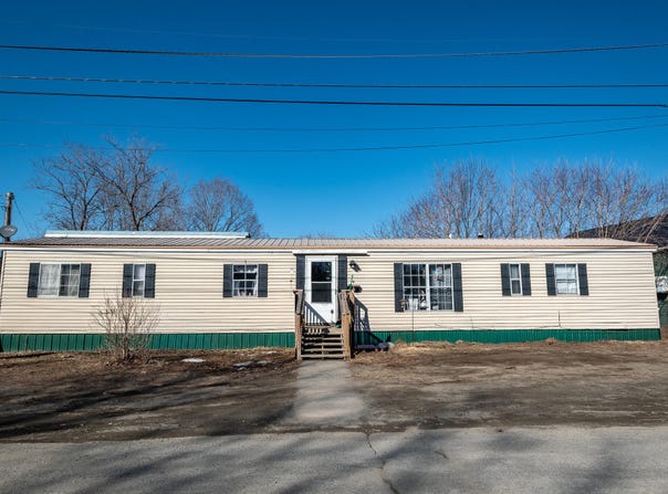 3 Clinton Street, Milo, ME 04463