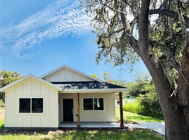 925 NE 17TH Drive, GAINESVILLE, FL 32641