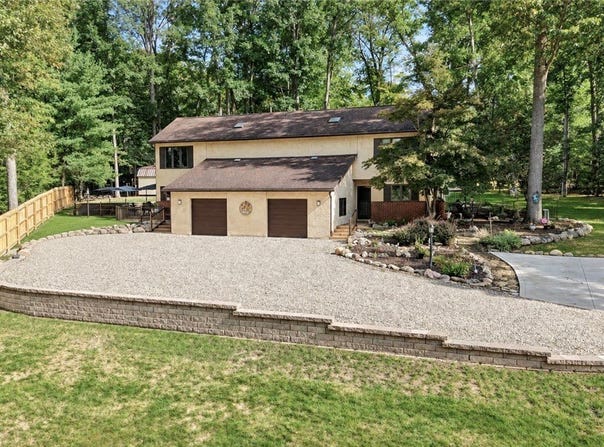 3153 N River Road, Stow, OH 44224