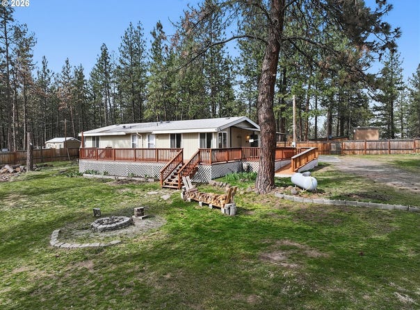 39 N EAGLE POINT Rd, TyghValley, OR 97063