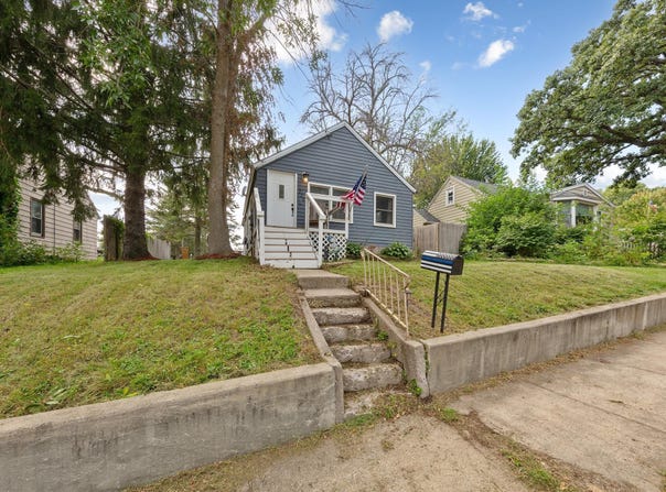 711 Saint Thomas Avenue, Albert Lea, MN 56007