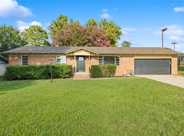 2415 64th Street, Fort Smith, AR 72903