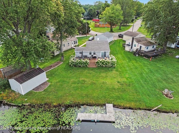 1900 Jackson Boulevard, Highland, MI 48356