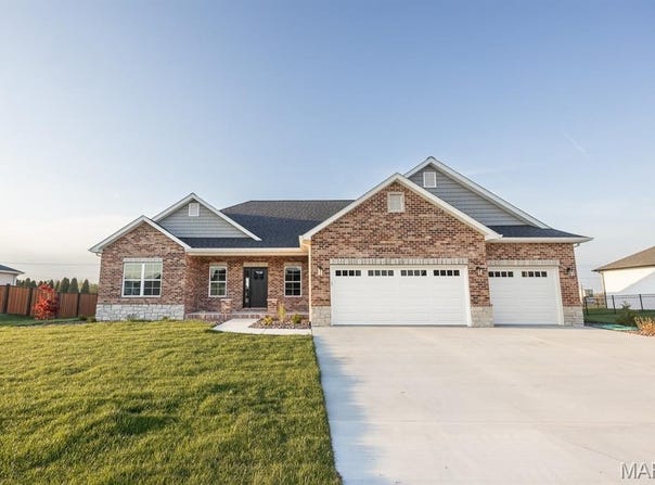 1192 Widgeon Drive, Mascoutah, IL 62258