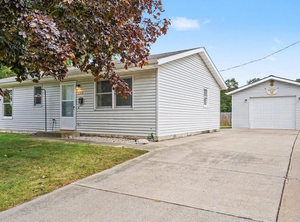 348 Sam Street, Midland, MI 48642